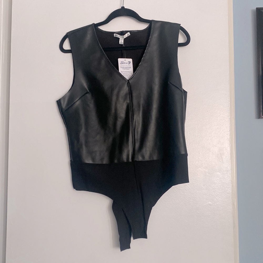 COPY - Seven7 black faux leather body suit XL NWT